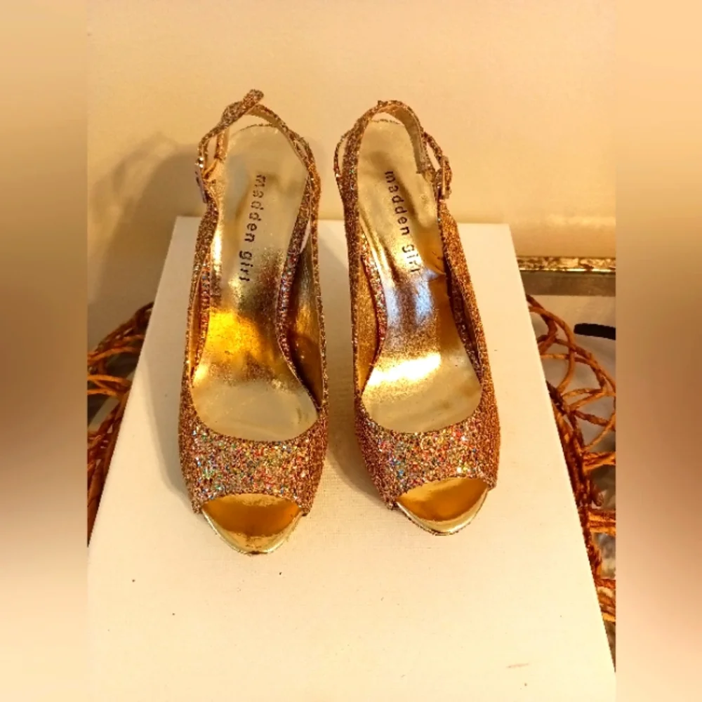Steve Madden girl gold glitter stiletto peep toe heels size 8 Jasper